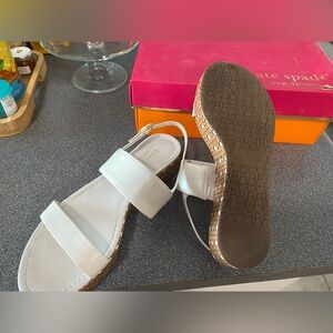 Kate spades slightly use size 7.5 light white and nice heel design